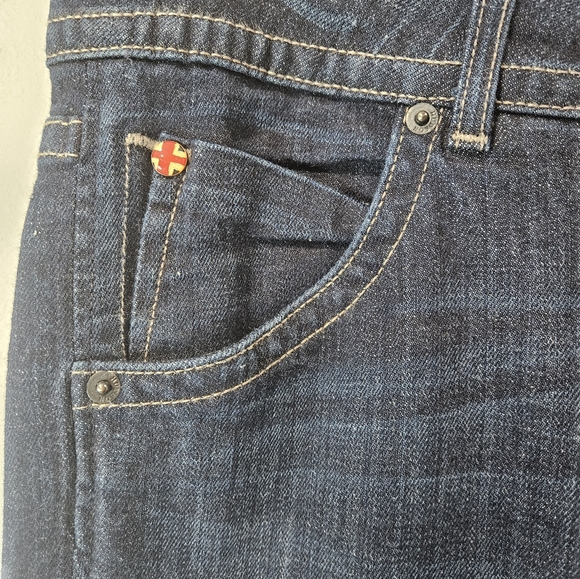 Sold - Picture 2 of 7